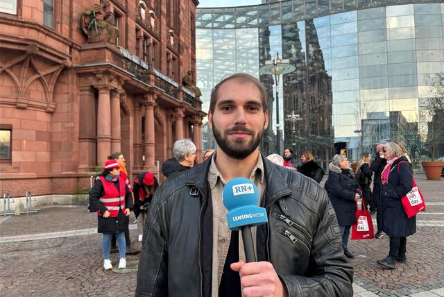 Reporter Daniel Brill war bei der Equal Pay Day-Demo auf dem Friedensplatz in Dortmund.