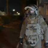 Ein Polizist des SEK in voller Montur