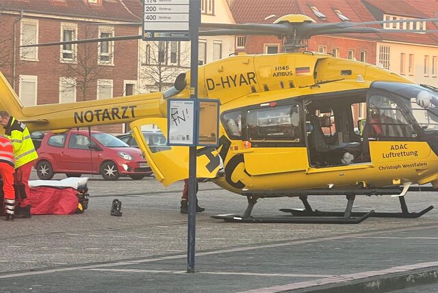 Explosion in Ochtrup: Hubschrauber im Einsatz. Ein 58-jähriger Ochtruper wurde schwer verletzt.