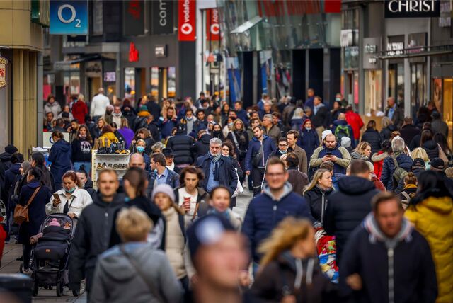 Passanten auf dem Westenhellweg