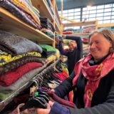 Die Messe „Creativa“ zieht Menschen an, die Freude an Handarbeit mit Textilien und anderen Stoffen.