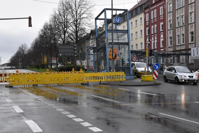 Seit Monaten ist der Tunnel der Hohen Straße in Dortmund unter der B1 halbseitig gesperrt.