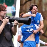 Fotograf Volker Engel (l) brachte viele Fotos vom Fußball, Handball und Korfball mit.