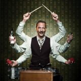 Der Recklinghäuser Musiker, Komponist und Komiker Achim Hagemann als Pawel Popolski.