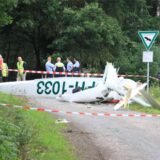 Das Segelflugzeug des 29-Jährigen stürzte am Mühlenbach in Sythen auf einen Weg.