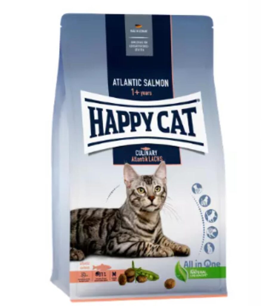Eine Packung des Katzenfutters 