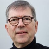 Links das Staatstheater am Gärtnerplatz in München, rechts der Recklinghäuser Opernsänger Martin Hausberg