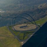 Das Horizont-Observatorium, aus der Luft fotografiert im Jahr 2008 und darum noch ohne Sperrzäune und Stützen.