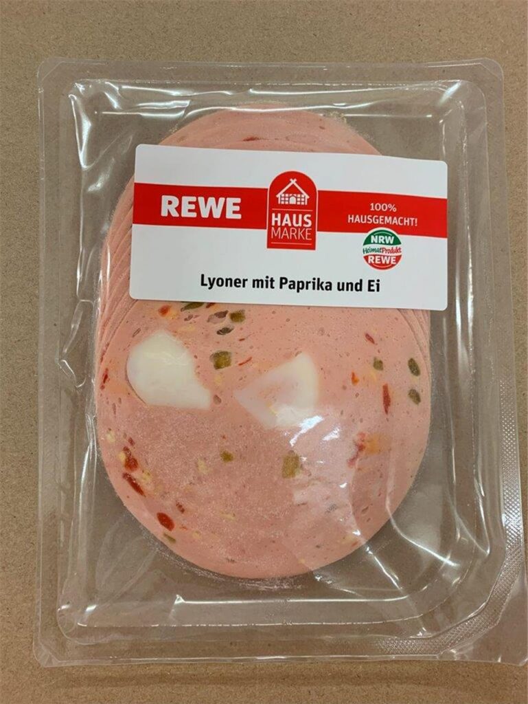 Eine Verpackung der Wurst Eine Verpackung der Wurst