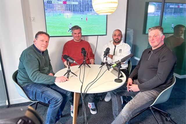 Ahmet Inal (2.v.r) und Benjamin Wingerter (2.v.l.) arbeiten seit Jahren als Trainer zusammen. Mit Henry Schoemaker (rechts) und Thomas Braucks sprechen sie über ihre Karrieren und Pläne.