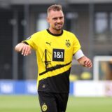Franz Pfanne gestikuliert.