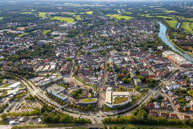 Dorsten liegt zwischen dem Ruhrgebiet und dem Münsterland an der Lippe.