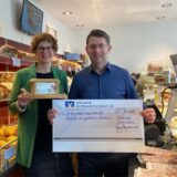 Hannas Iserloh und Jörg Rupprecht im Bäckerei-Verkaufsraum in Mengede.