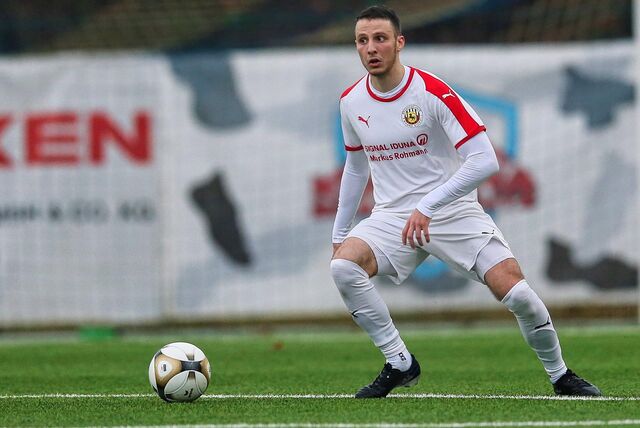 Yassine Bellahcen (am Ball) spielte in Castrop-Rauxel vor seinem Wechsel zu den SF Wanne für die Spvg Schwerin, den SV Wacker Obercastrop und die SG Castrop.