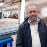 Die Montage zeigt links die Halle der Sartor-Immobilie, rechts Immobilienmakler Jans Blume.
