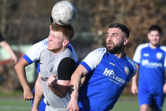 Das Nachholspiel des CF Kurdistan Bochum (blaue Hemden) gegen den SV Herbede ist ausgefallen.