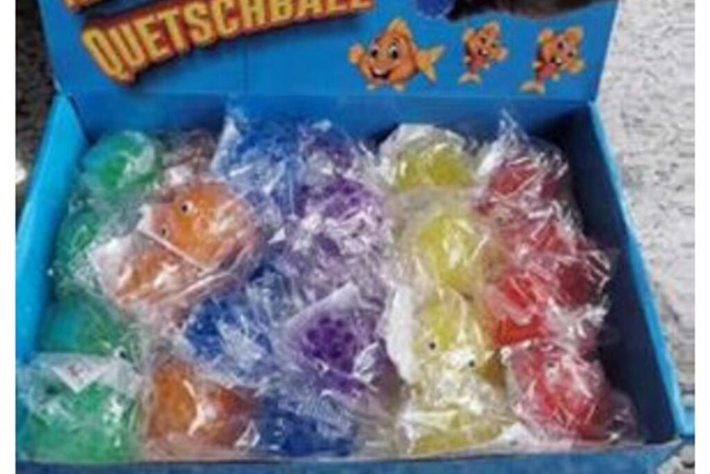 Die Antistress Quetschbälle liegen in einem Karton. 