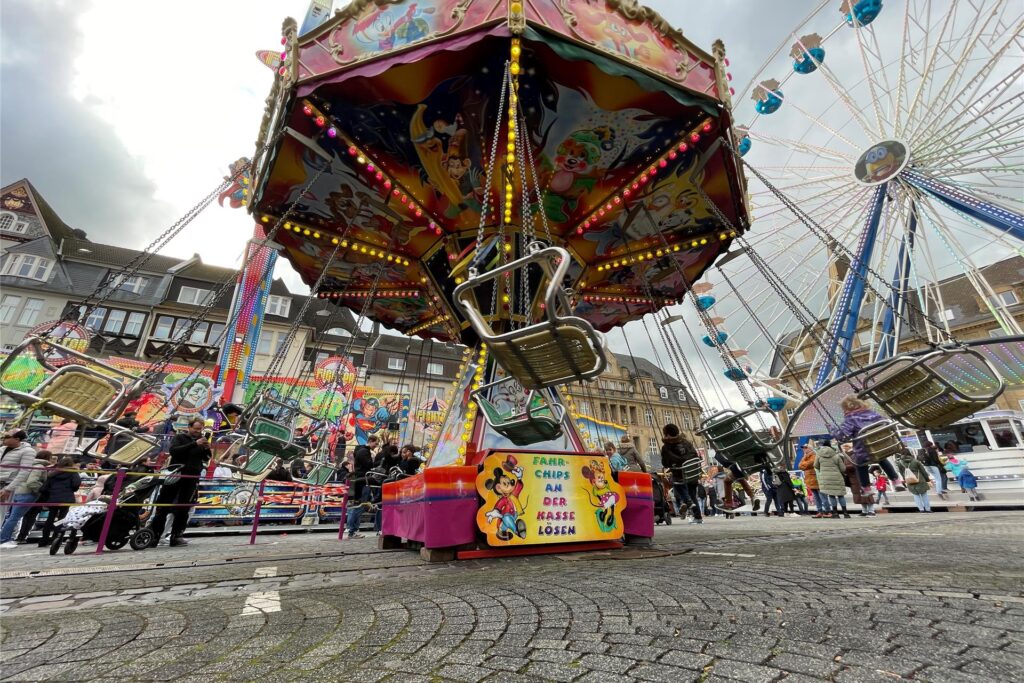 So sah es im vergangenen Jahr auf der Castroper Frühjahrskirmes aus. So sah es im vergangenen Jahr auf der Castroper Frühjahrskirmes aus.