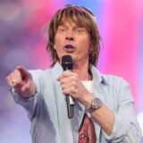 Mickie Krause steht auf der Bühne des Festivals