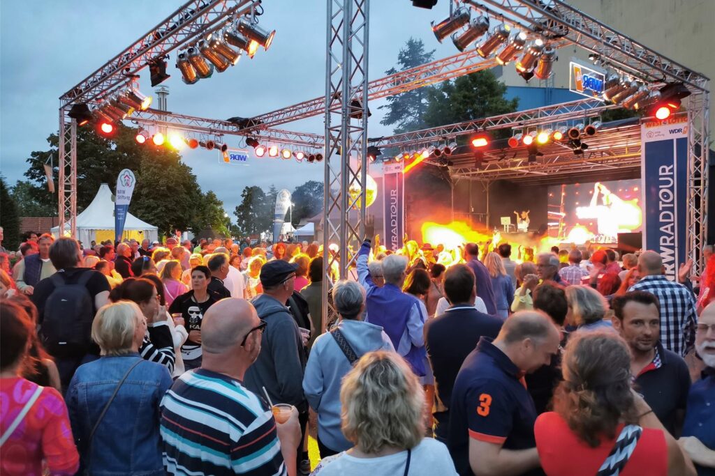 Menschen auf einem Konzert