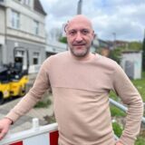 Nunzio Marcucci findet es zwar grundsätzlich gut, dass die Straße vor der Tür gemacht wird, solange die Bauarbeiten laufen, hat er aber weniger Gäste.