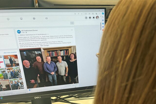 Blick auf die FB-Seite der AfD Haltern am Computer