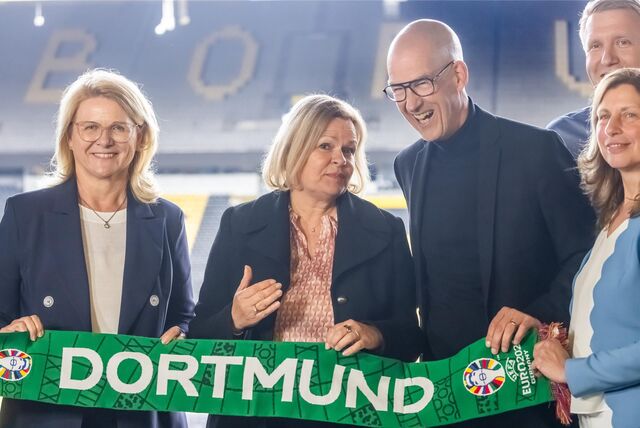 Bundesinnenministerin Nancy Faeser traf unter anderem BVB-Geschäftsführer Carsten Cramer in Dortmund.