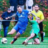Kevin Großkreutz (l) und sein SV Wacker Obercastrop (hier gegen den Holzwickeder SC) haben den Westfalenliga-Auftakt 2024/25 gegen den BSV Schüren mit 1:2 verloren.