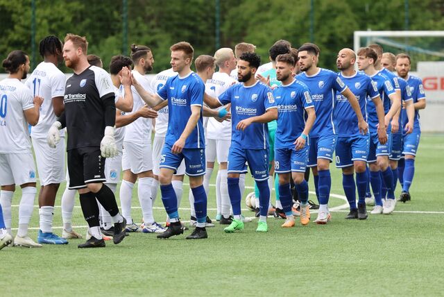 Viele Fotos vom Westfalenliga-Duell: Wacker Obercastrop muss sich dem RSV Meinerzhagen erwehren