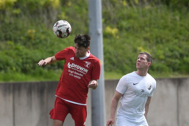 Im Kreisliga-B-Abstiegskampf zog die gefährdete SG Castrop II trotz einer 2:0-Führung gegen den FC Frohlinde III (4.) mit 2:4 den Kürzeren.