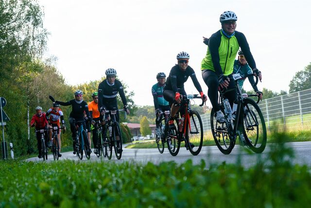 Radfahrer auf Straße