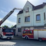 Feuerwehr im Einsatz am Haus