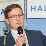 Dr. Stefan Leifert am Mikrofon