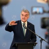 NRW-Innenminister Herbert Reul äußert sich zu den Haftbefehlen gegen Jugendliche wegen Terrorverdachts