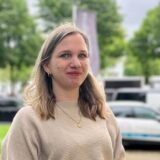 Ramona Weißmann arbeitet an der B1 und ist dem Pfauenpaar noch am Freitagmorgen (3.5.) begegnet.