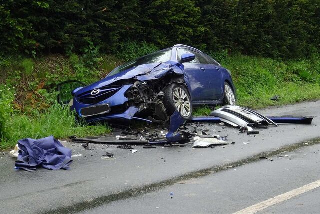 Bei einem Unfall auf der Dortmunder Straße stießen zwei Fahrzeuge zusammen.