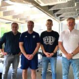 Diesmal im Sporttalk zu Gast: Oliver Ridder (2.v.l.), Trainer des VfB Hüls, und Nico Genieser (2.v.r.), der im Sommer vom SV Dorsten-Hardt zum BVH Dorsten wechselt. Die beiden stellten sich den Fragen von Thomas Braucks (l.) und Henry Schoemaker (r.).