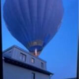 Heißluftballon streift Hausdach in Eschweiler.