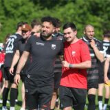 Issam Jaber (l.) und Daniel Jänicke freuen sich über drei Punkte.