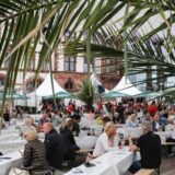 Die Gourmedo in Dortmund lädt im August Feinschmecker auf den Friedensplatze ein.