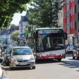 Auch das Saarlandstraßenviertel soll durch die neue Ring-Buslinie mit anderen Quartieren direkt verbunden werden. Die bisherige Linie 452 fällt zwar nicht weg, soll aber „angepasst“ werden.
