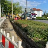 Baustelle mit aufgenommenen Pflasterplatten an der Ringstraße in Castrop-Rauxel.