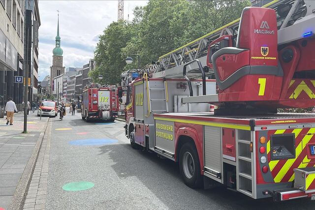 Die Feuerwehr Dortmund ist am Donnerstagvormittag (16.5.) zu einem Einsatz an der Kampstraße ausgerückt.