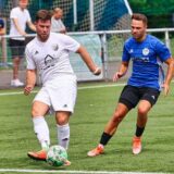 Zuletzt war Alexander Sube (l) Spielertrainer des FC Frohlinde II.