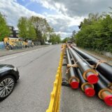 An der Gedächtnisstraße werden Fernwärmeleitungen verlegt. Bald haben die Bürger ganz Bergkamens eine Vorstellung, wie künftig die Wärmeversorgung aussehen könnte.