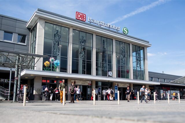 Eine Außenaufnahme des Dortmunder Hauptbahnhofs