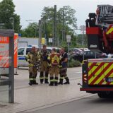 Ein Rettungshubschrauber ist zurzeit über dem Bahnhof Kamen im Einsatz. Dort ist am späten Freitagnachmittag ein Mensch von einem Zug erfasst worden. Die Hintergründe sind unklar.