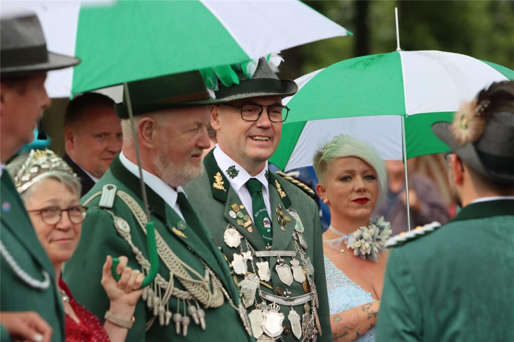 Eindrücke vom großen Schützenumzug des BSV Brockenscheidt-Leveringhausen am Pfingstsonntag (19.5.).