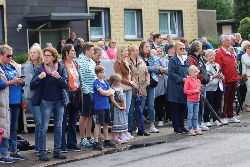 Eindrücke vom großen Schützenumzug des BSV Brockenscheidt-Leveringhausen am Pfingstsonntag (19.5.).