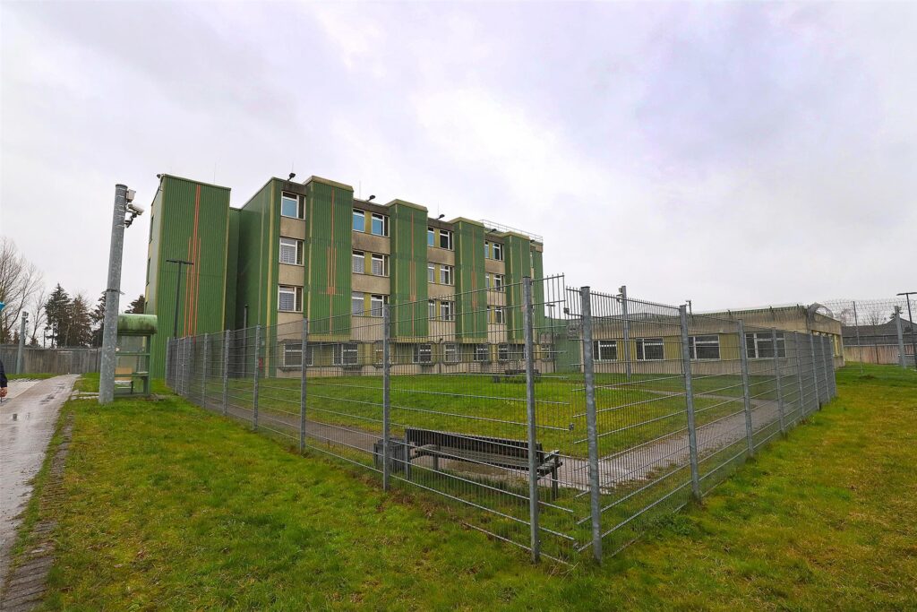 Außenaufnahme des JVK in Fröndenberg Außenaufnahme des JVK in Fröndenberg